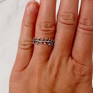 Vine Ring